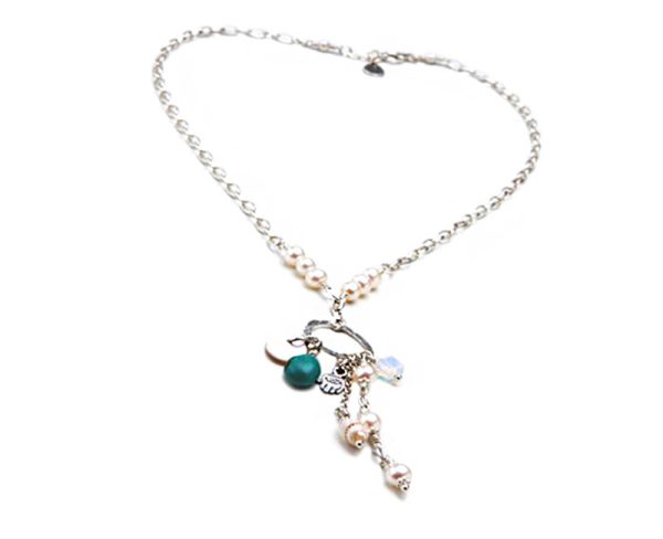 שרשרת כסף עם תליון מגוון וייחודי